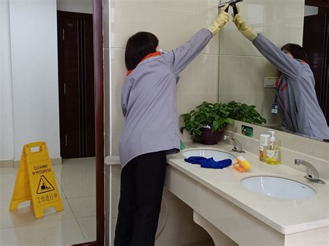 广州家政服务：家庭保洁的顺序流程