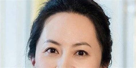 外交部回应华为CFO孟晚舟国籍问题：她是中国公民_手机新浪网