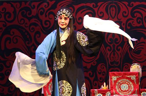 豫剧《宇宙锋》：一把正义宇宙剑，一位传奇女娇娥-河南文化网