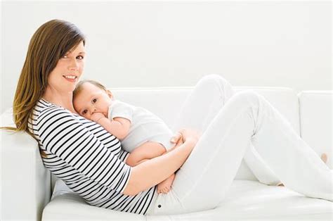 四种哺乳期间的乳房保养方法