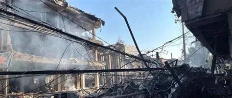 沈阳饭店爆炸前附近有燃气味 一名遇难者被发现时承重墙压在身上_手机新浪网