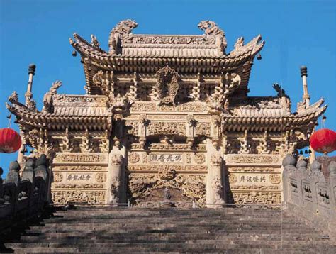 五台山里的寺庙大门高清图片下载_红动中国