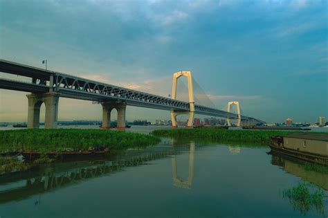 安徽芜湖长江三桥全面投入运营，为新中国成立71周年献礼 - 三泰虎