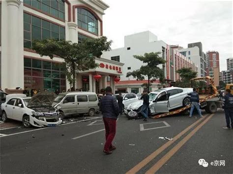 【后续】汕头乐山路车祸：宝马女司机排除酒驾嫌疑！事故致1死3伤多车毁。