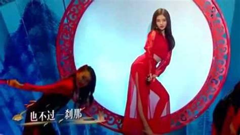 鞠婧祎跳舞图片