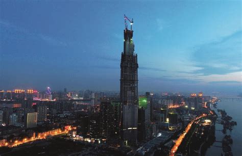 武汉10大最高的摩天大楼，武汉第一高楼超300米，你都知道吗？|武汉|高度|楼层_新浪新闻