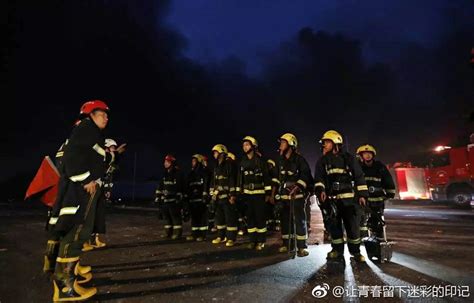 中国消防队员的服装,消防队员服装,消防队员(第2页)_大山谷图库