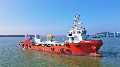 青岛造船厂建造汉亚直达500TEU集装箱船“华航汉亚5”号下水 - 在建新船 - 国际船舶网