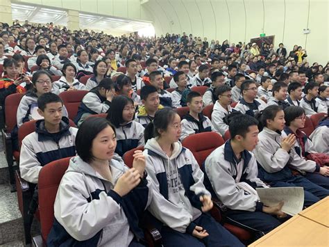 武汉市育才高中率先探索“新高考”之路，实践育人结硕果 “百年老校”发新枝 _大武汉