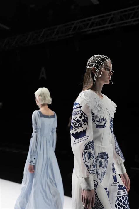 中国传统文化元素在现代服装设计中的应用