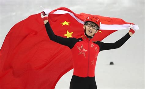 男子500米短道速滑匈牙利队刘少昂夺冠 武大靖无缘卫冕