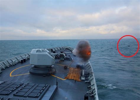 解放军东部战区多种两栖装备亮相，并展开渡海登陆演练_凤凰网视频_凤凰网