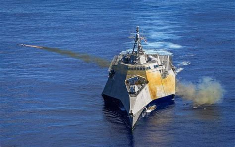 美国海军自由级濒海战斗舰“苏城”号LCS__财经头条