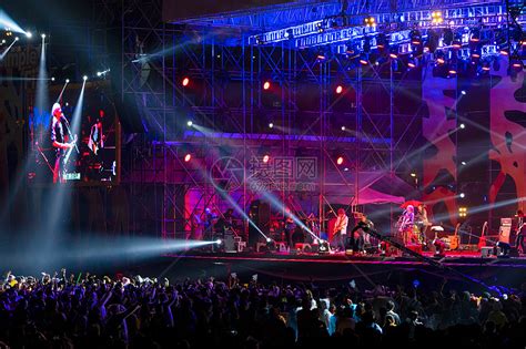 演唱会音乐节狂热舞台现场氛围高清图片下载-正版图片500730236-摄图网
