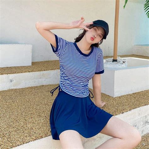 大码泳衣甜美女生头像