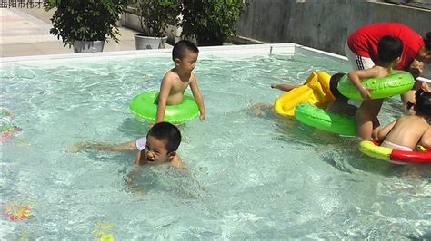 暑期游泳班正式开班啦！_岳阳市伟才幼儿园欢迎您！