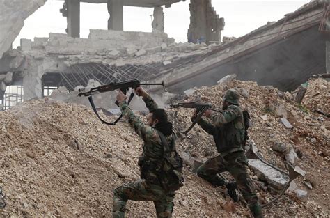 叙利亚反对派自造简易武器 游戏机手柄成发射器|叙利亚|游戏机|发射器_新浪新闻