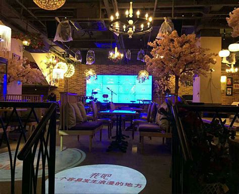 2023胡桃里音乐酒馆(三阳路店)美食餐厅,环境氛围都很好～跟同学在端... 【去哪儿攻略】