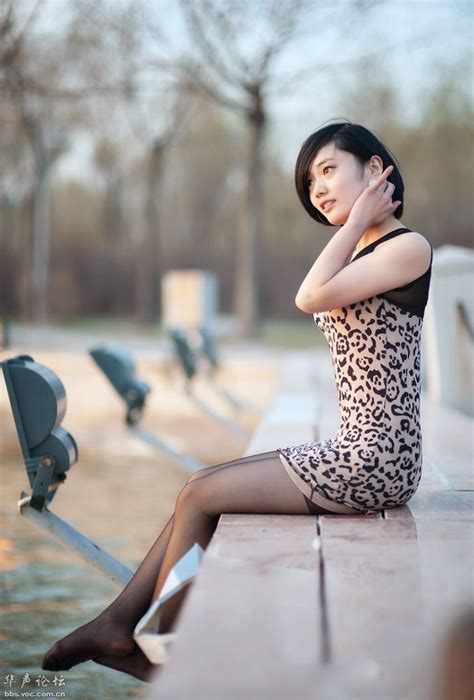 黑色妹妹图片
