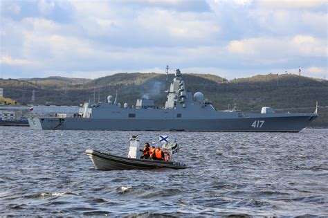 历时8年，俄罗斯海军“不惧”号护卫舰结束大修重返现役_波罗的海舰队_服役_工作