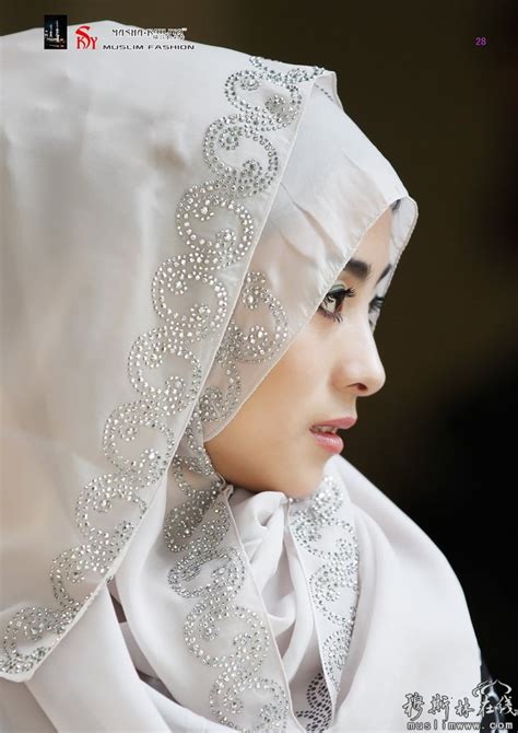 穆斯林女孩向我们展示：信念和时尚可以并存 - 回族文化 - 穆斯林在线（muslimwww)