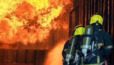 无锡官方回应纺织厂火灾致7人遇难：系厂房起火，未发生爆炸|界面新闻 · 中国