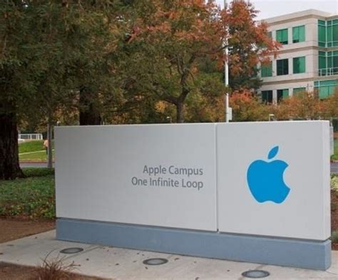 苹果成为首家市值达到2万亿美元的科技公司_3DM单机