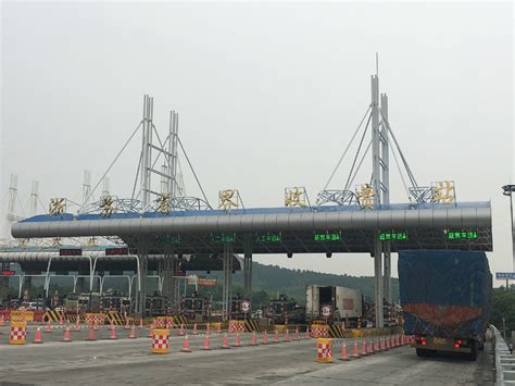 简浦高速收费大棚1.2.3.4标钢结构工程 - 四川新宇空间钢结构工程有限公司