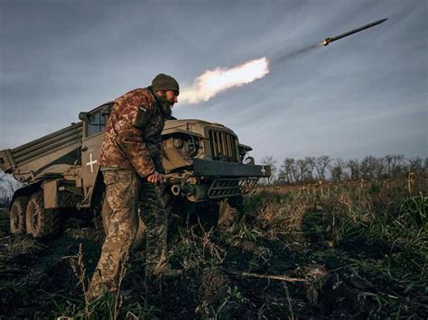 乌克兰战况焦灼之际，俄军一支援兵星夜兼程抵达，克宫爆发欢呼|基辅|乌克兰|俄罗斯_新浪新闻