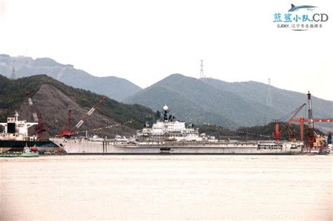 明斯克号航母离开深圳 中国首座航母公园黯然关闭_手机凤凰网