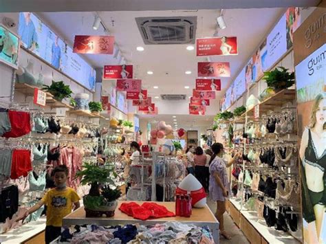内衣专卖店设计 - 上海店铺品牌SI空间设计