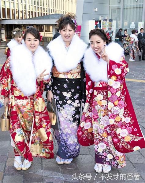 穿和服的日本美少女，青春靓丽，极度诱惑|和服|青春|女人_新浪新闻