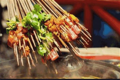 中国十大串串火锅品牌榜：马路边边上榜，它成立时间最早_餐饮_第一排行榜