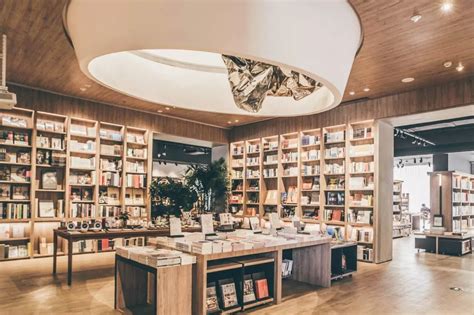 书店升级为“文化买手”，打造全新时尚生活“样板间”