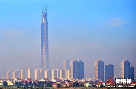 湖南在建第一高楼突破百米 设计高度达452米（图） - 头条新闻 - 湖南在线 - 华声在线