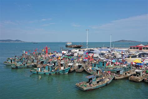 2024第二站：港东渔码头码头上的海鲜又便宜又新鲜，每天下午两点会开市，可以来逛吃逛吃_港东渔码头-评论-去哪儿攻略