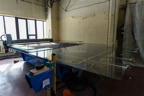 玻璃生产常用哪些设备 钢化玻璃生产线要多少钱,行业资讯-中玻网