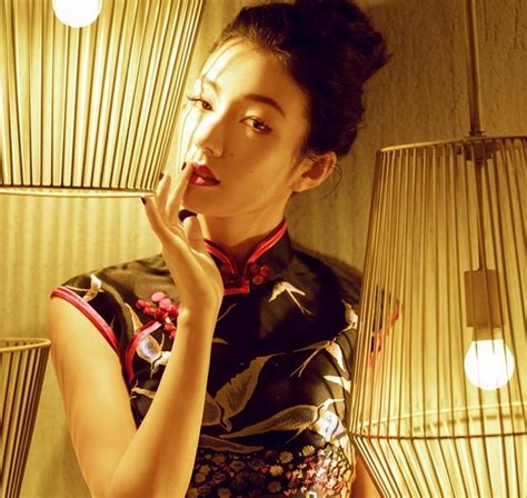 《唐人街探案2》女主刘承羽旗袍写真照合集，她穿出了别样的气质_电影资讯_海峡网