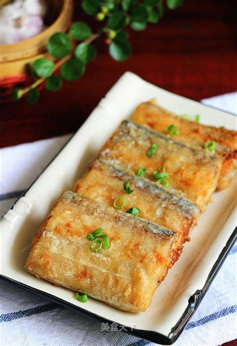 油炸带鱼段图片