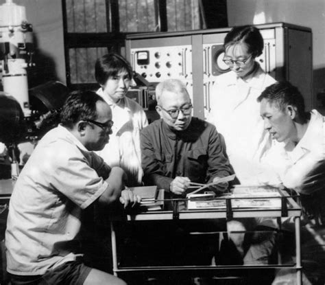 对李薰先生的评价就是：“李薰为中国研制的关键材料用于第一颗原子弹，第一枚返回式卫星，第一架超音速飞机，第一艘核潜艇上，为新中国的发展做出了创造 ...