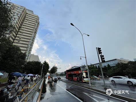 未来三天北京雷阵雨频繁 今日最高气温33℃体感闷热 _TOM旅游