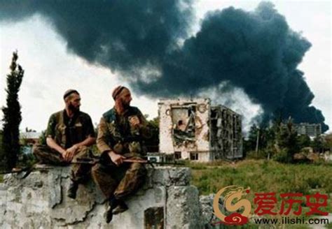 直击: 车臣战争16个震撼镜头实录|飞弹|战士|俄军_新浪新闻