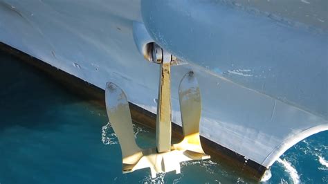 军舰的锚链有多长？如果在深海停船，锚链能够到达海底么？|锚链|军舰|深海_新浪新闻