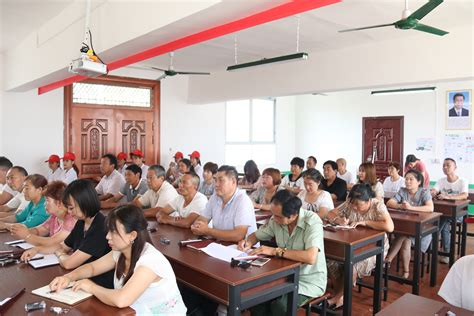 汉中职院深入社区开展“智慧助老”及食品安全培训活动-汉中职业技术学院