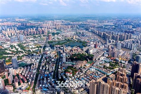 芜湖摆下经济发展新棋局：攥紧“两个拳头”，打造安徽省域副中心城市_中安在线