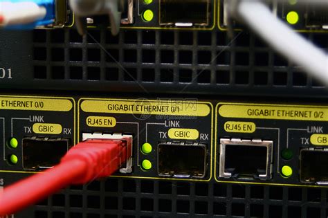 红太网电缆 以千兆字节速度连接高清图片下载-正版图片320568847-摄图网