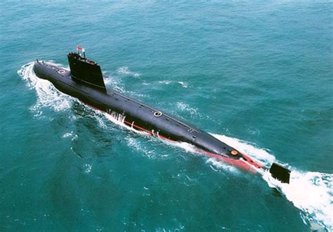 美称中国战略核潜艇开始巡逻 携带核导弹出海