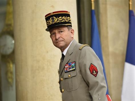 法国新三军参谋长上任 “最高军政危机”落定？