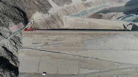 中国安能三局承建的四川巴塘水电站大坝主体填筑达到坝顶高程－国务院国有资产监督管理委员会