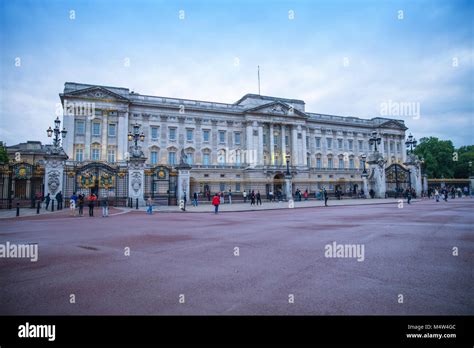 Buckingham Palace Tour 2024 - Guía experto